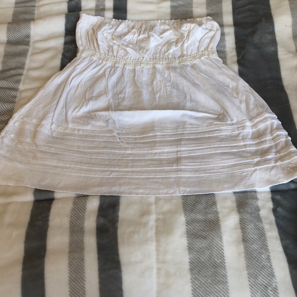 White bandeau type top